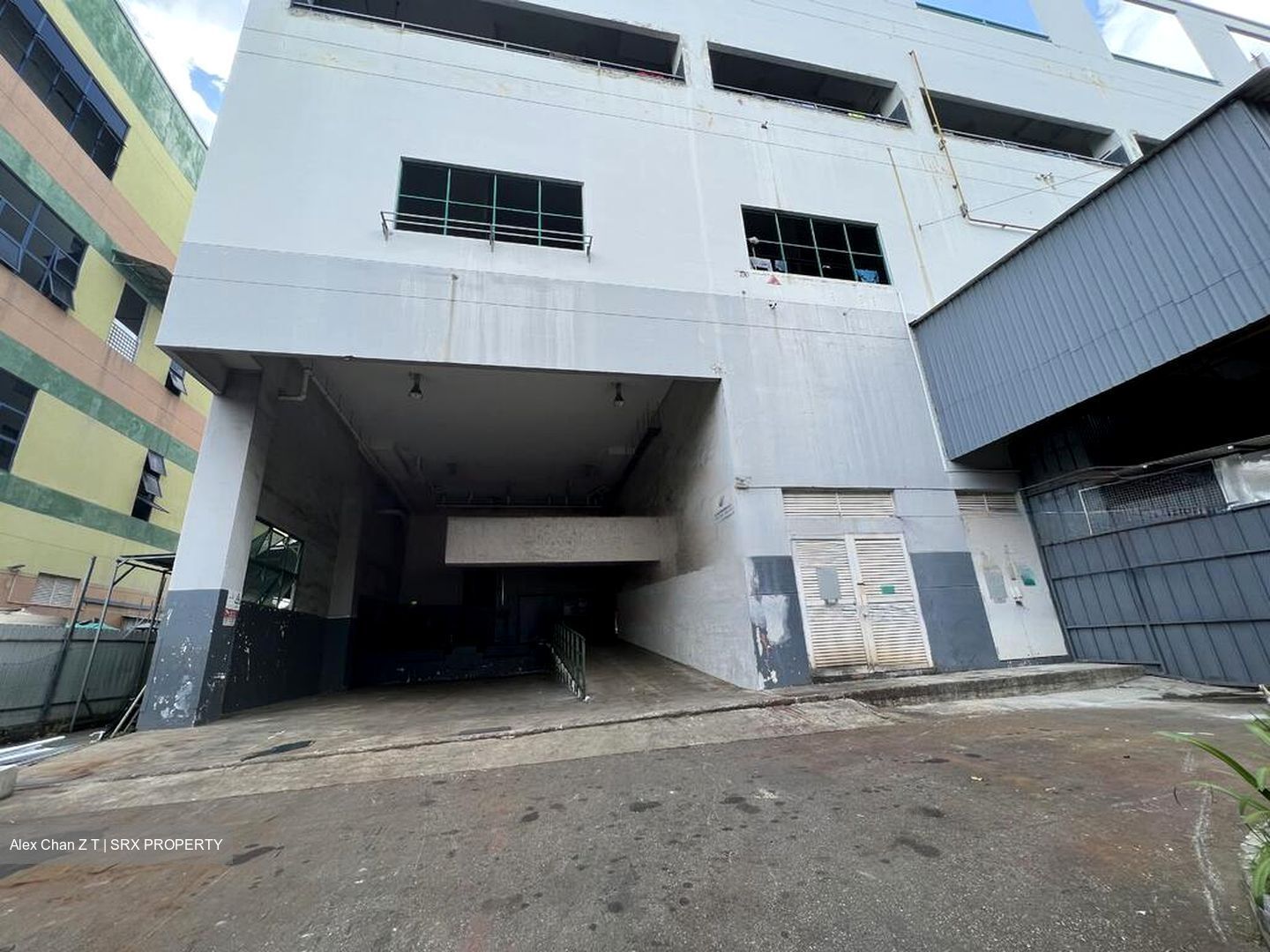 Tuas Bay Walk (D22), Factory #578700681